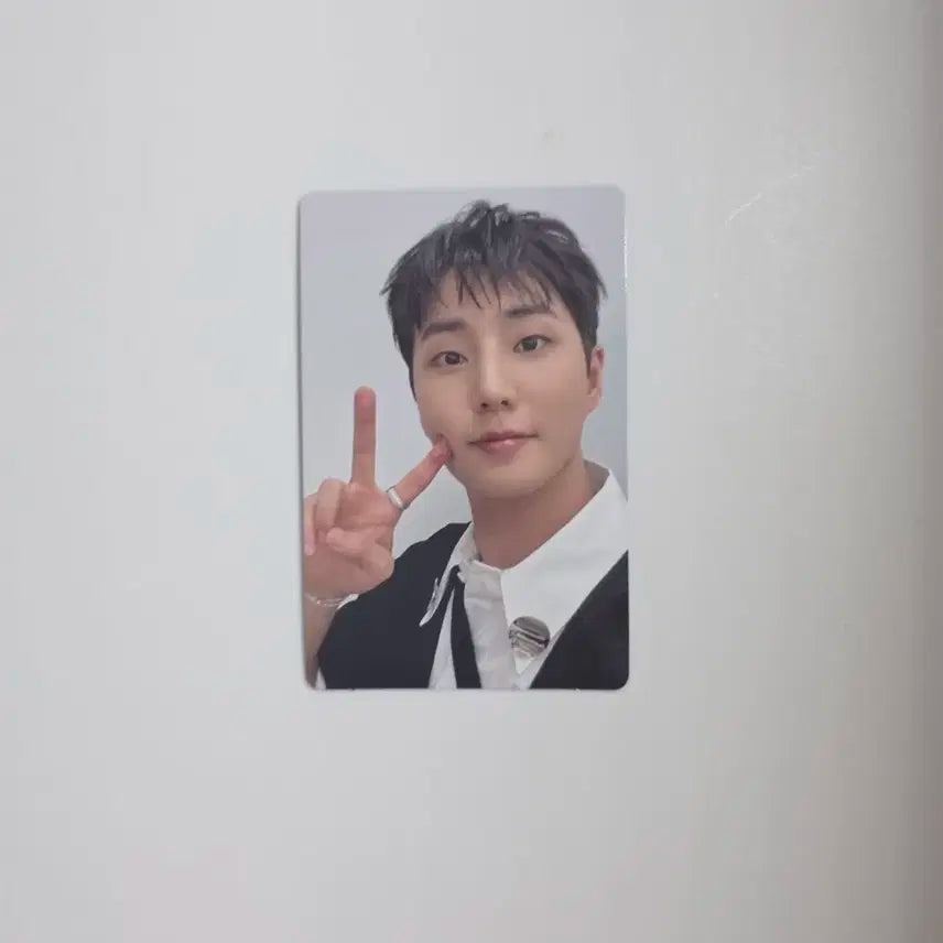 데이식스 더데케이드 인이어반 포카 영케이 브이볼콕