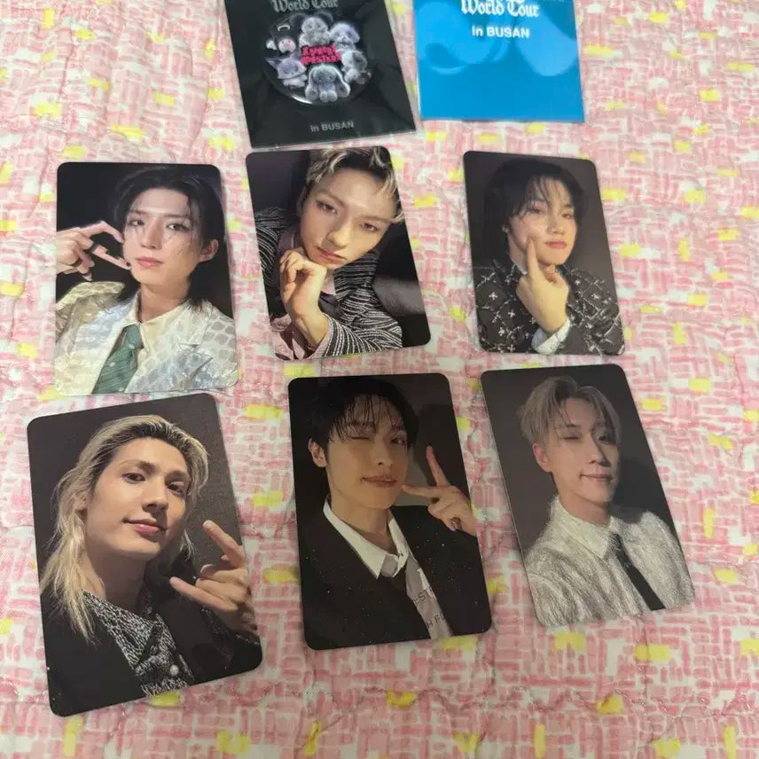 엑디즈 부산콘 뱃지+포카