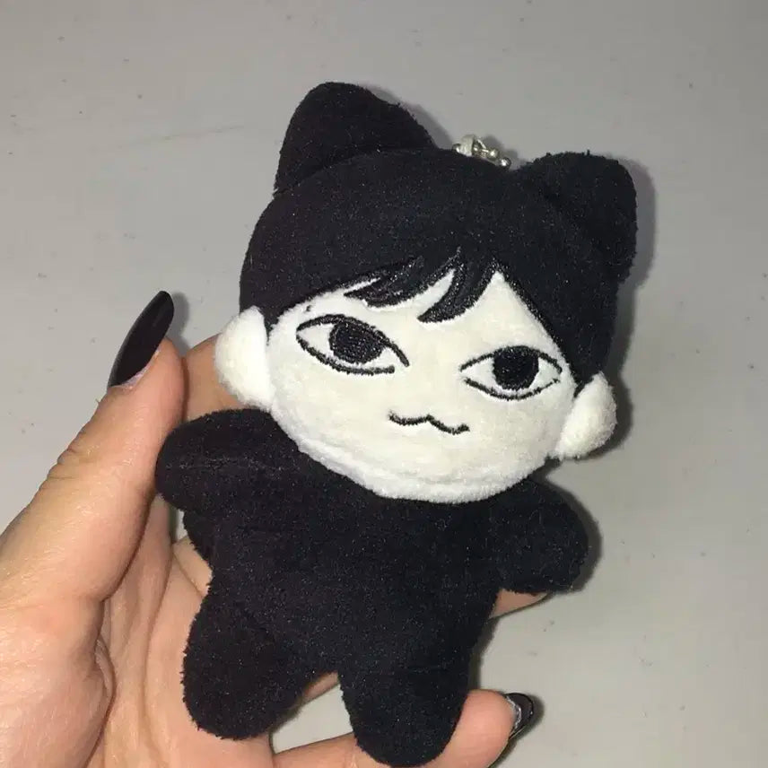 더보이즈 주연 마물쭈 양도합니다!