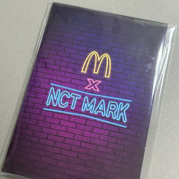 맥도날드 NCT 마크 포토카드 콜라보 미개봉