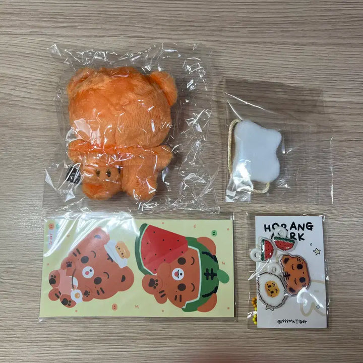엔시티 마크 호랑맠 미개봉 인형 + 계란 후라이 가방 양도