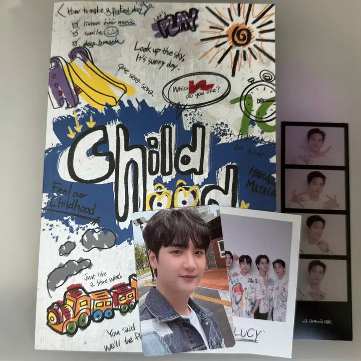 루시 차일드후드 개봉 앨범