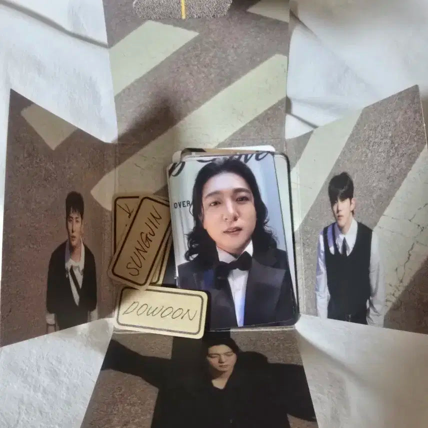 데이식스 데케이드 네모반앨범 시티버전 성진 양도(QR사용X)