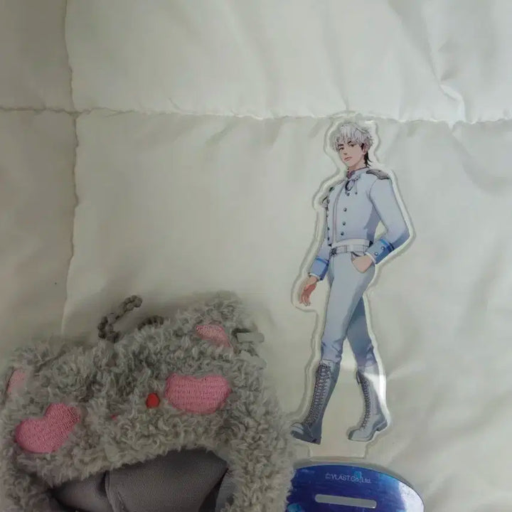 플레이브 은호 2024 팬콘서트 아크릴 스탠드, 므모 모자