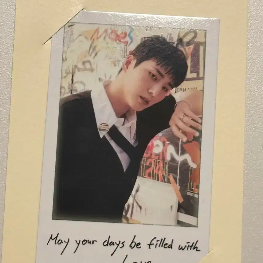 영케이 폴라로이드 (친필 문구 포함)