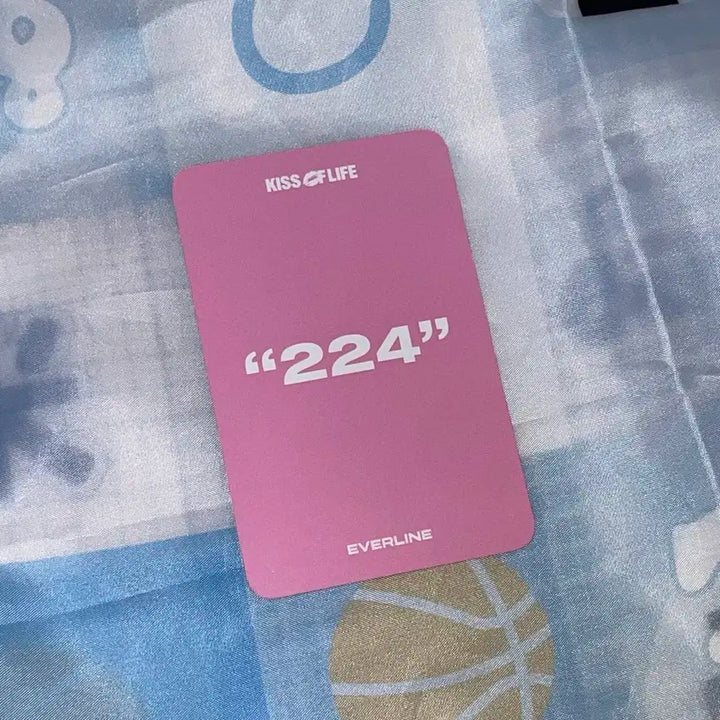 키스오브라이프 224 쥴리 일본 에버라인 대면 포카 미공포 키오프