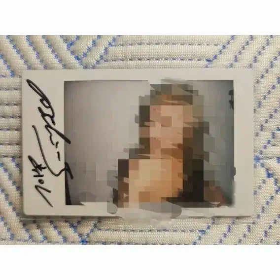 마마무 휘인 친필 싸인 폴라로이드