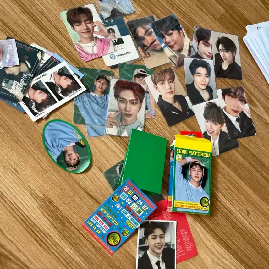 제로베이스원 제배원 리키 한빈 장하오 한유진 석매튜 포토카드