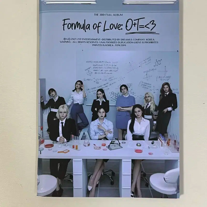 트와이스 Formula of Love: O+T=<3 앨범