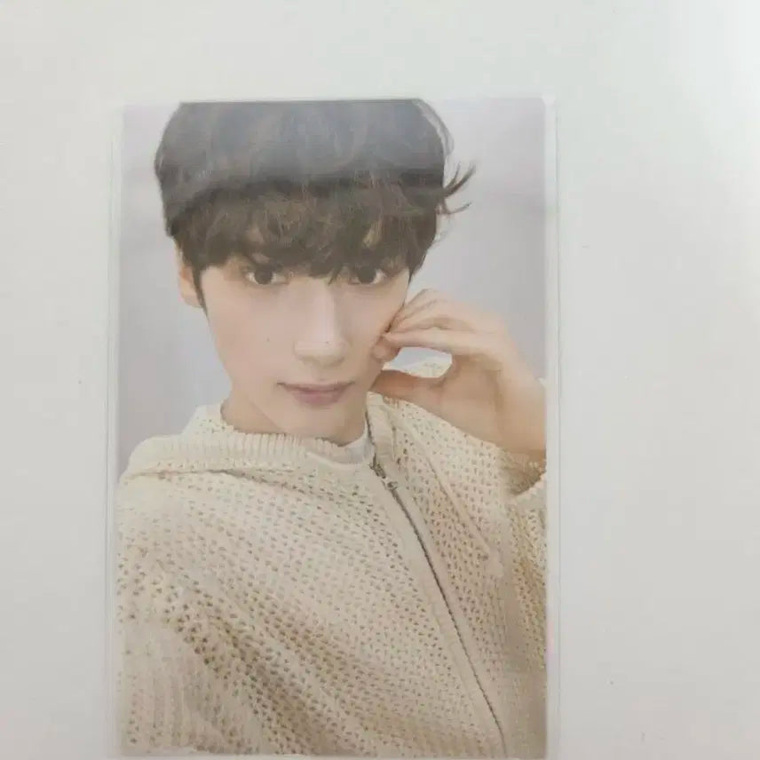 투바투 컴백 팝업스토어 휴닝카이 포카 팔아요