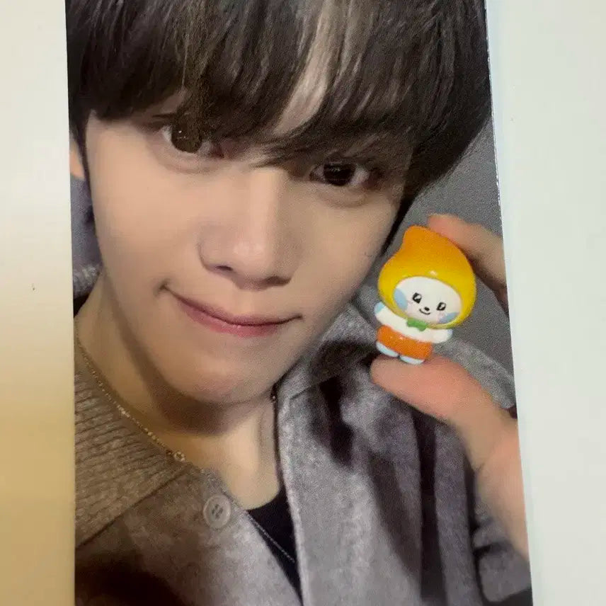 제로베이스원 zb1 line friends 제로니 과일 에디션 김규빈