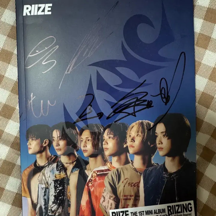 라이즈 싸인 앨범 비매 사인 RIIZE 소희 앤톤 원빈 쇼타로 은석 성찬