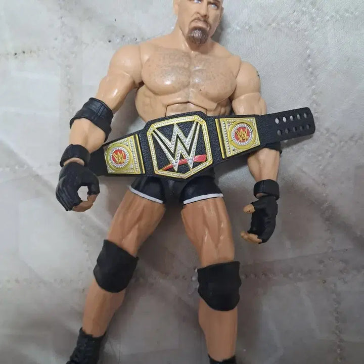 WWE 골드버그 엘리트 피규어 팝니다