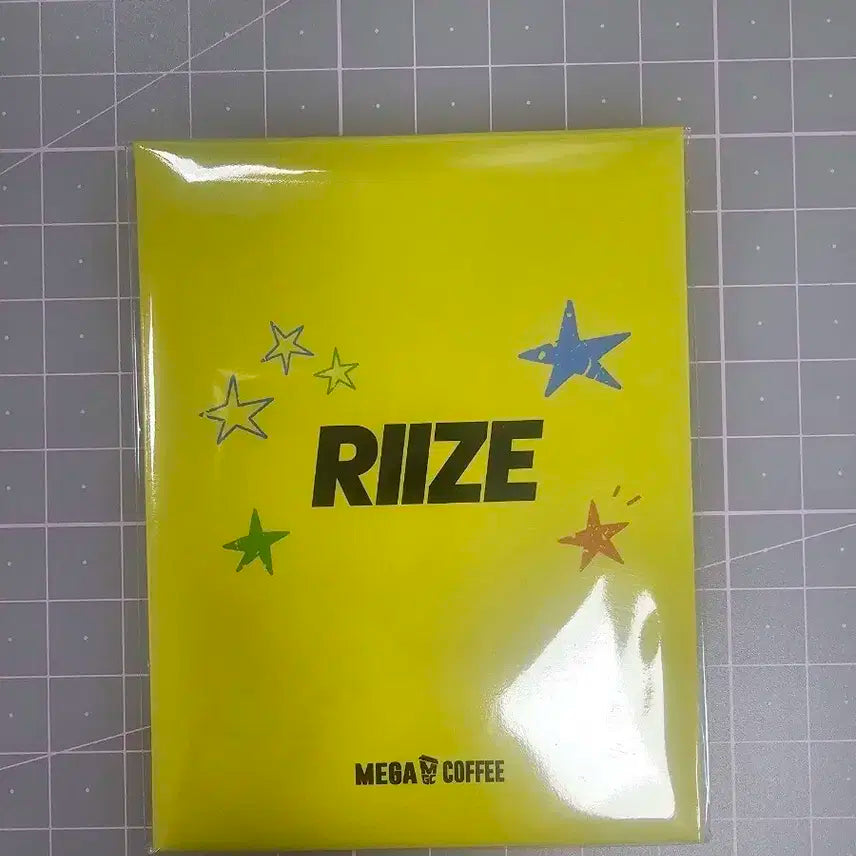 RIIIZE 라이즈 메가커피 콜라보 포카