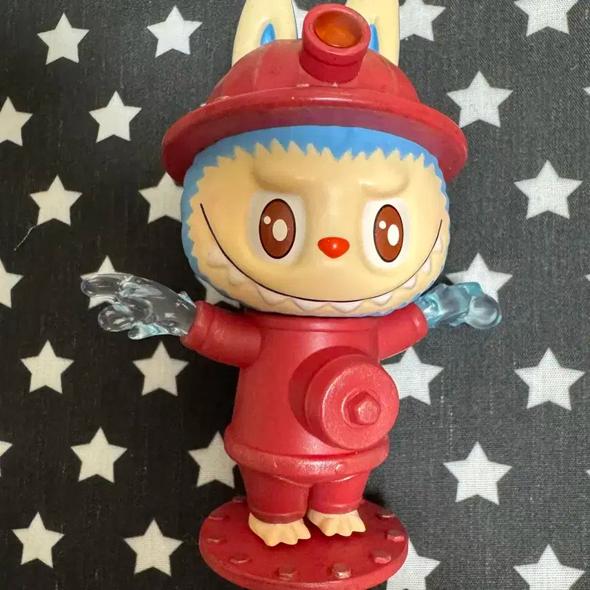 정품 팝마트 popmart 라부부 어설픈 작전 소화전 피규어