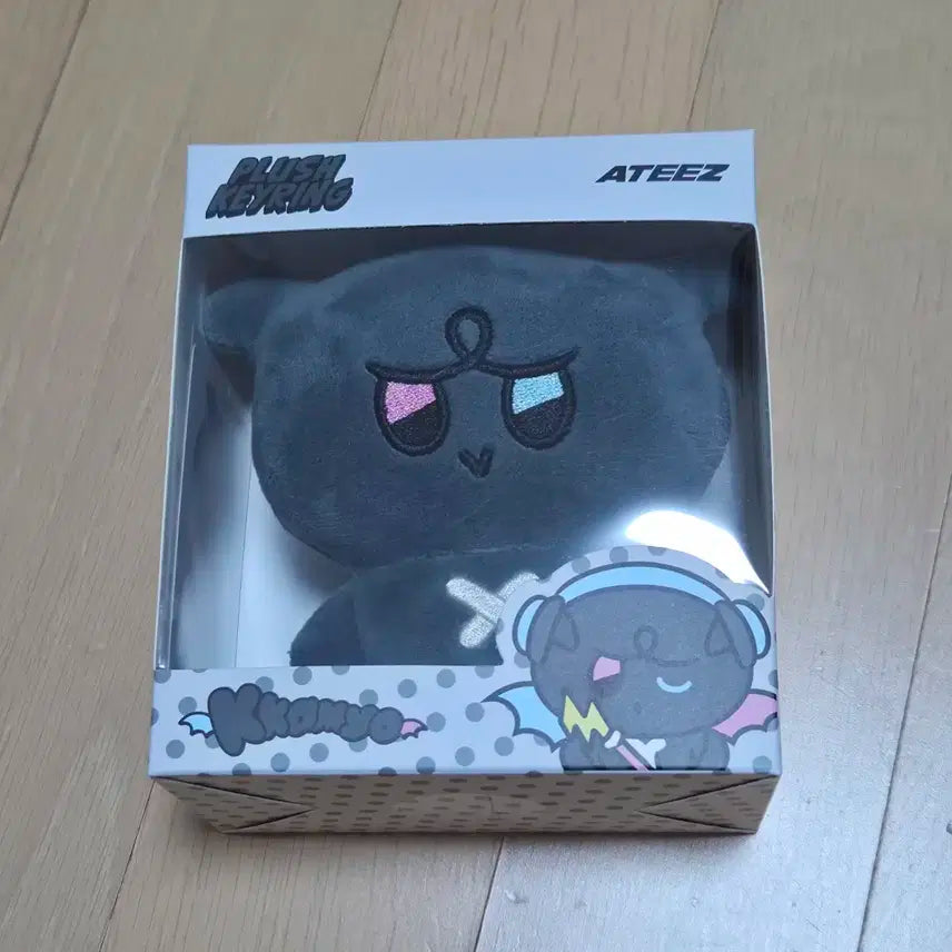 에이티즈 마이티즈 깜요 인형키링 판매합니다(포카포함)