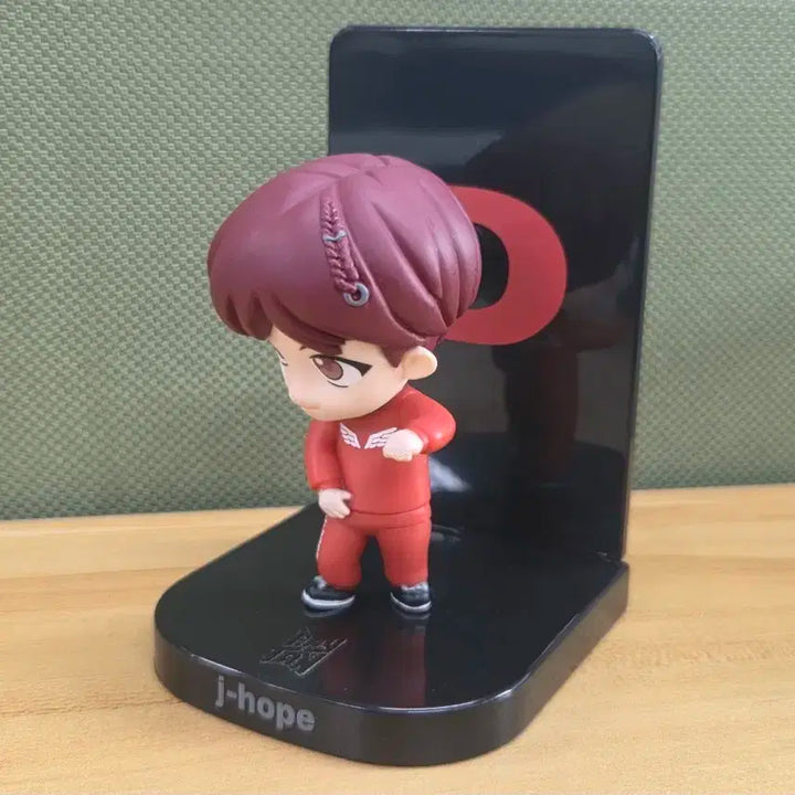 BTS 제이홉 피규어