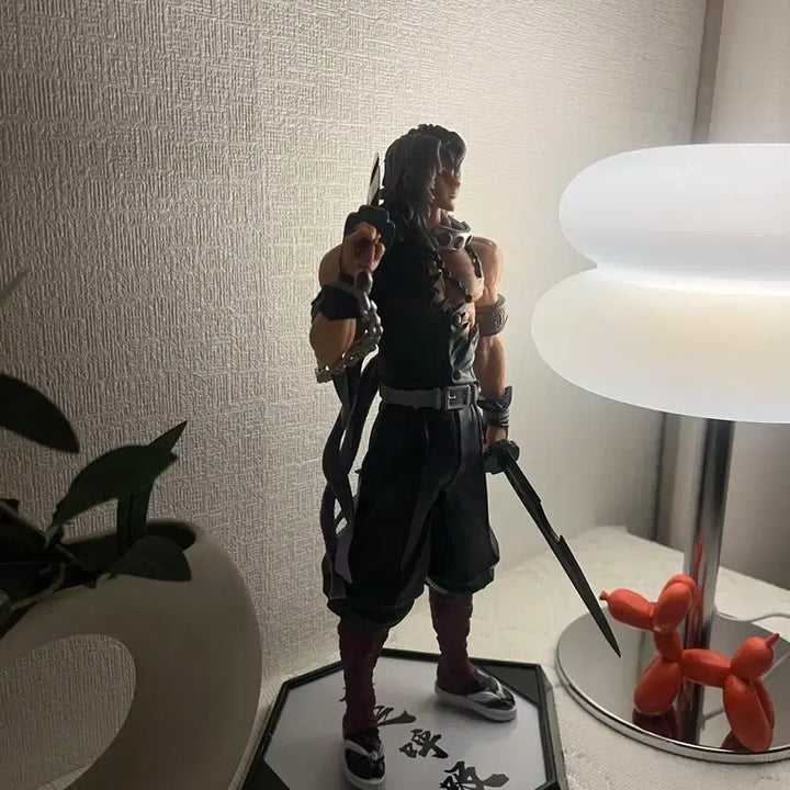 귀멸의 칼날 우즈이텐겐 피규어 32cm