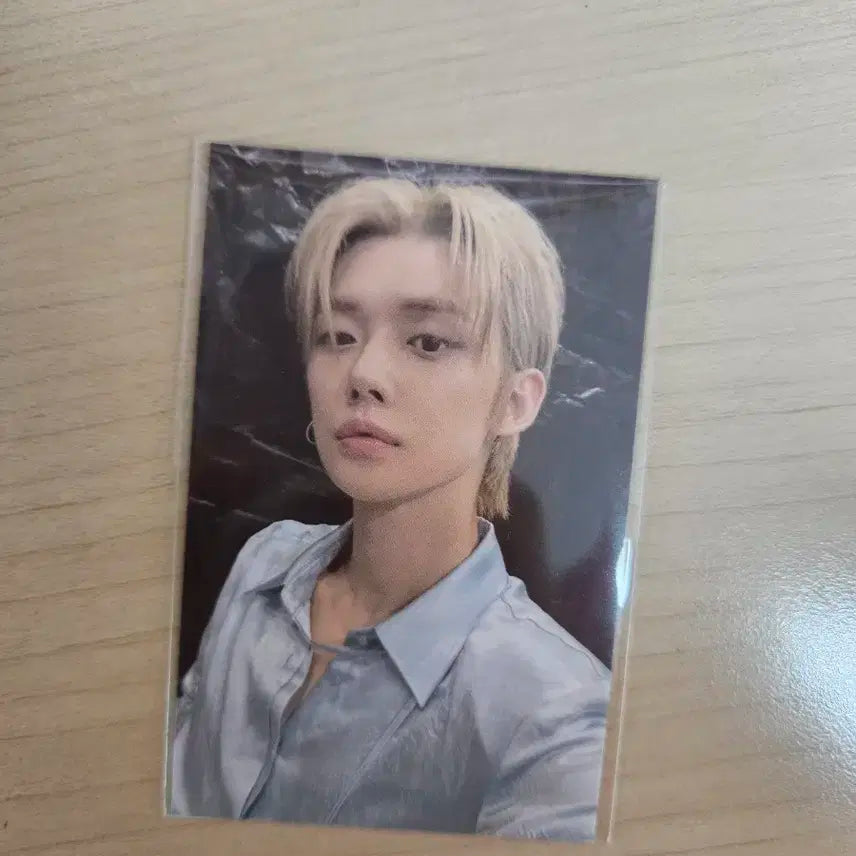 미개봉) 투바투 연준 다이닛 껌 콜라보 포카 판매합니다.