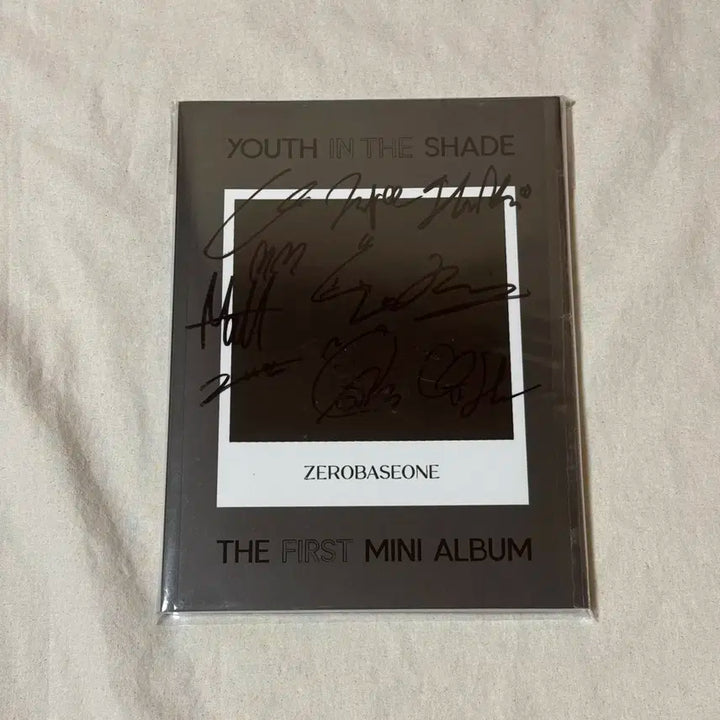 제로베이스원(ZB1) [In Bloom] 전원 친필 싸인 비매