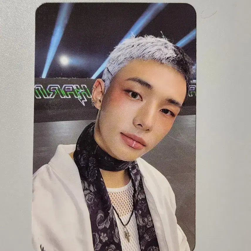 스키즈 / 스트레이키즈 카르마 현진 포카 판매합니다.