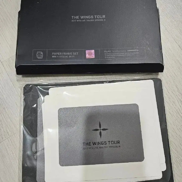 새상품)  BTS 윙즈콘 티켓 앨범 + 멤버 포토카드 세트 판매합니다