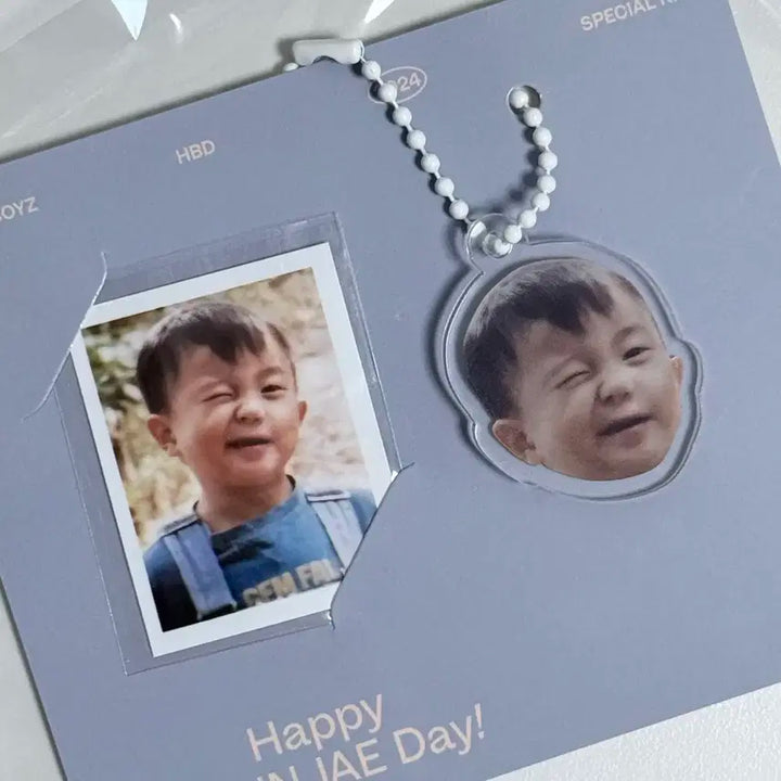 더보이즈 현재 생일키트 아기 키링, 증명사진 + 엽서 5종