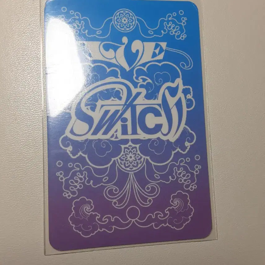 IVE SWITCH SPIN-OFF ver.(접힘하자있음)