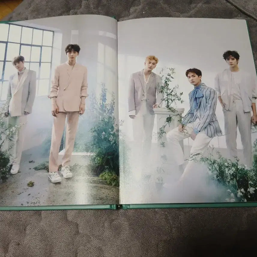 뉴이스트 앨범