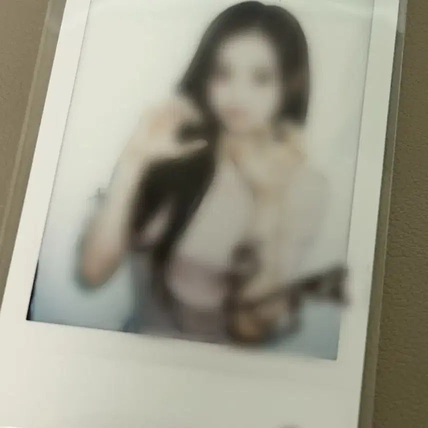트리플에스 지연 친필 싸인 폴라로이드 싸폴 싸인폴라 팬싸