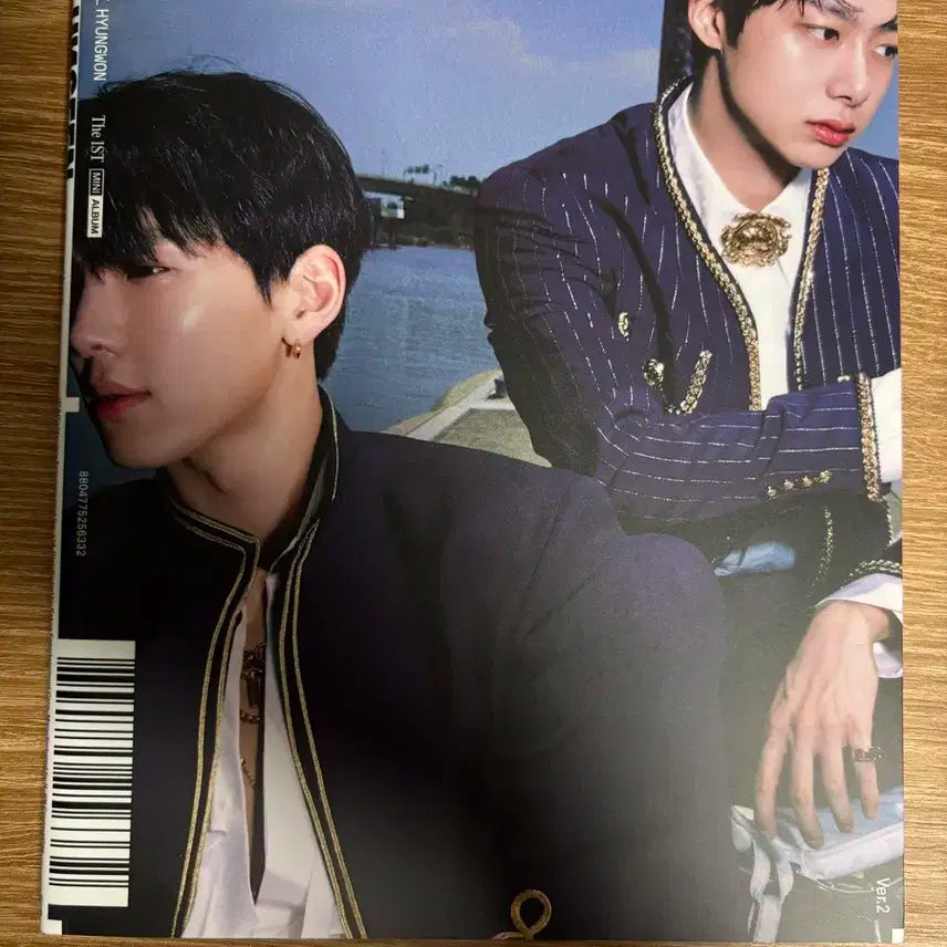 몬엑 셔누&형원 The unseen ver.2 개봉앨범