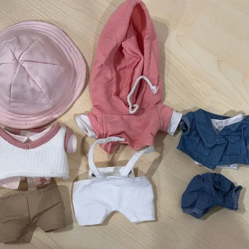 [거의 새것] 세븐틴 에스쿱스 인형 24cm, 옷 3벌 완비