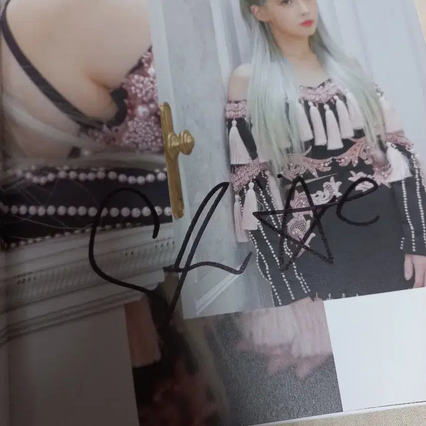 러블리즈 8인 친필싸인 앨범 lovelyz 이미주 케이 정예인 류수정