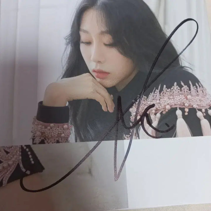 러블리즈 8인 친필싸인 앨범 lovelyz 이미주 케이 정예인 류수정