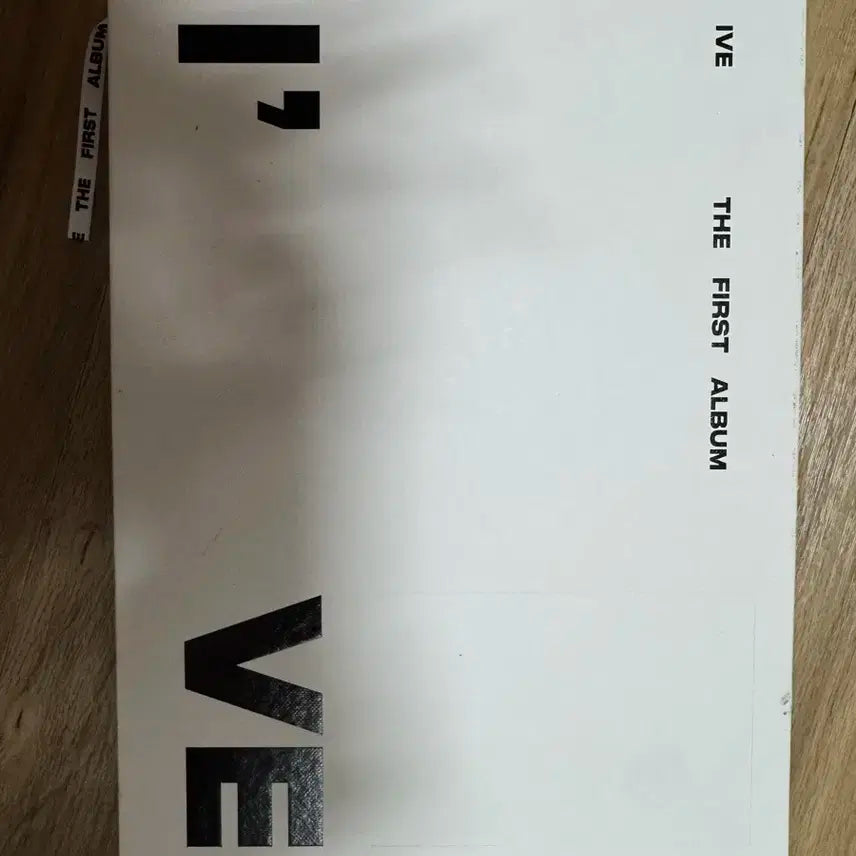 아이브 키치 스페셜 앨범 판매