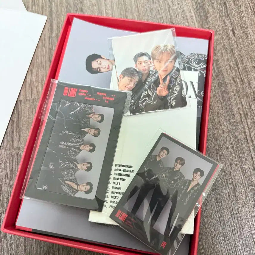 몬스타엑스 노리밋 콘서트 키트 + 창균 포카