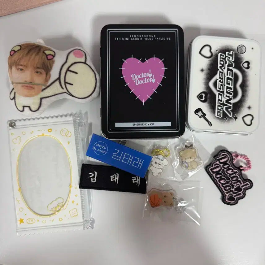 제로베이스원 김태래 생카특전 쿠션 키링 닥터닥터,태건브이 틴케이스 명찰