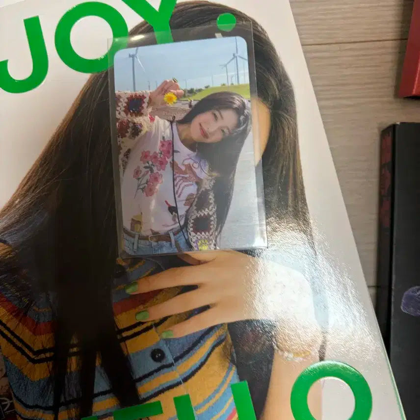레드벨벳 조이 솔로 앨범 Hello 헬로