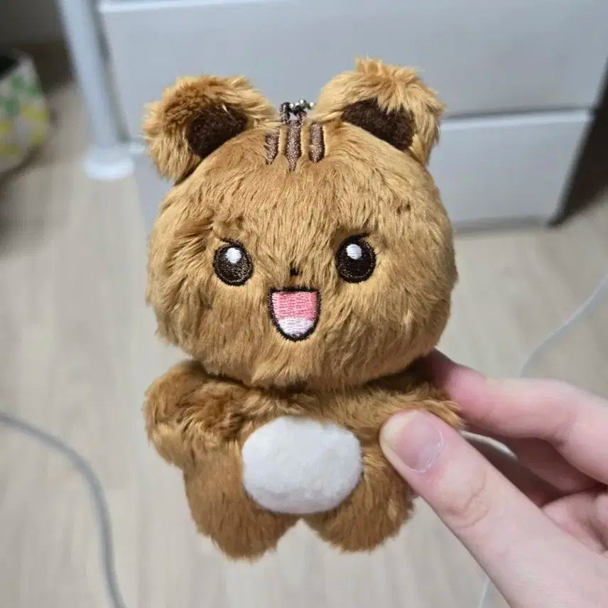 더보이즈 큐 인형