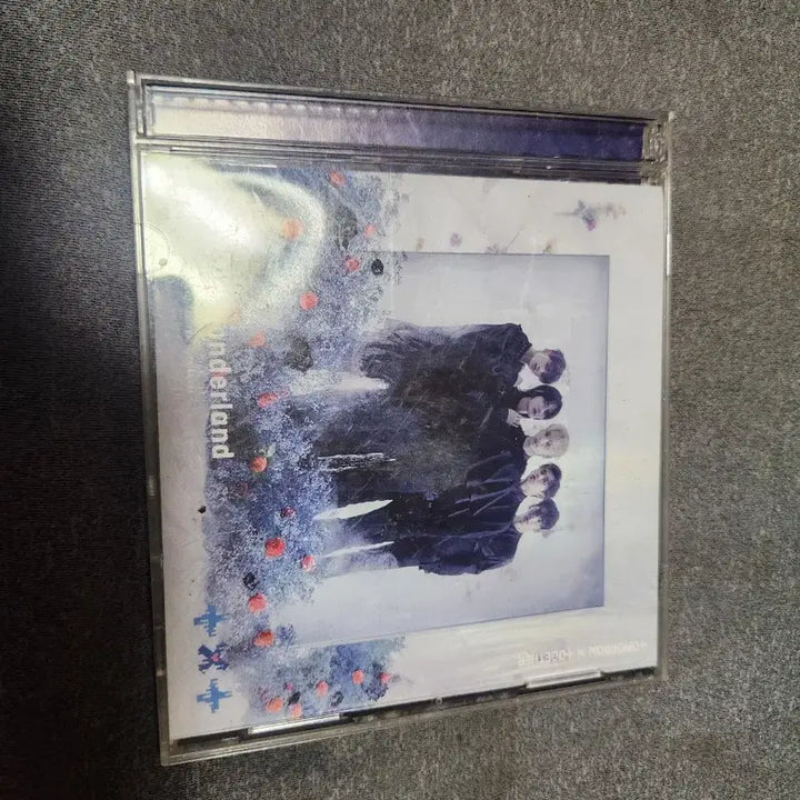 투모로우바이투게더 wonderland 위버스반 앨범