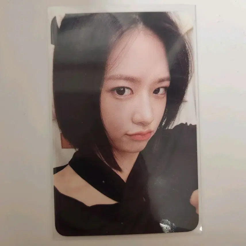 안유진 포카 위드뮤 럭드 팔아요