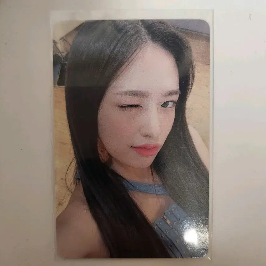 안유진 포카 위드뮤 팔아요