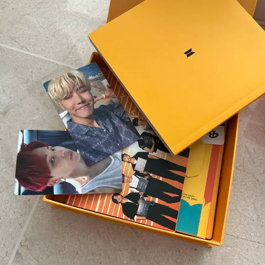 방탄소년단 BTS 앨범 (BE + Butter 포스터 드려요!)