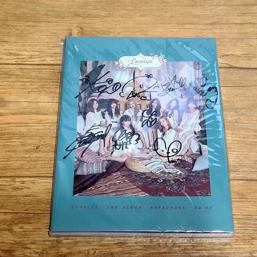 러블리즈 2집 비매 싸인 앨범 + 케이 멘트