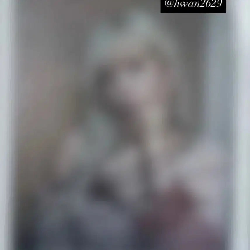 프로미스나인 이채영 싸인폴라