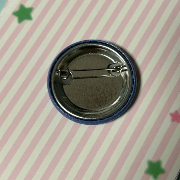엔믹스nmixx 벤슨 팝업 아이스크림 블루발렌타인 미니핀뱃지 양도