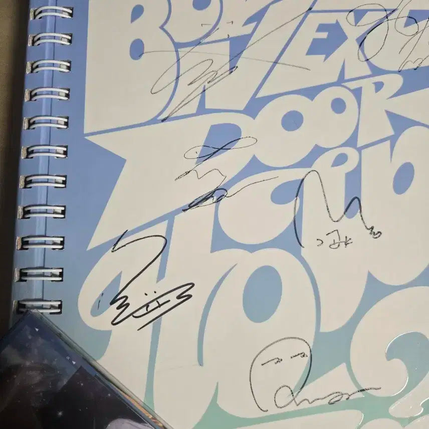 보넥도 친필싸인 앨범