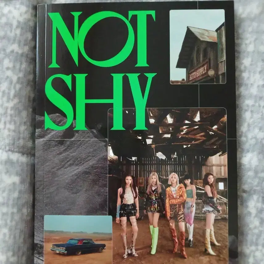 있지 NOT SHY (3rd Mini Album)