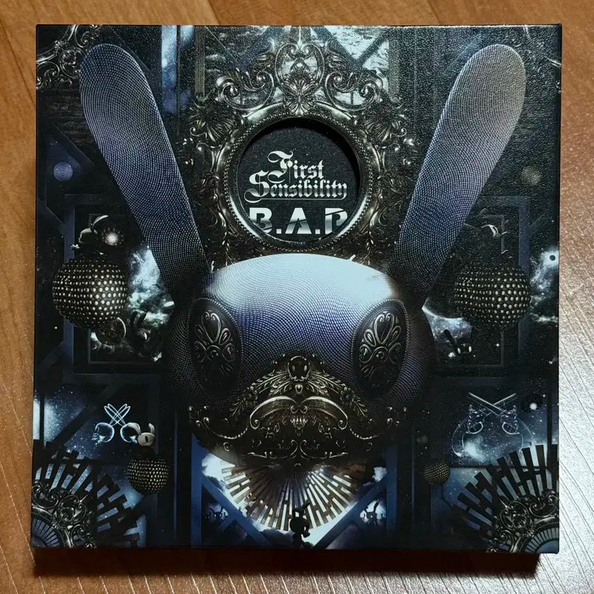 [B.A.P 비에이피] 1004(천사) + BADMAN (배드맨) 앨범