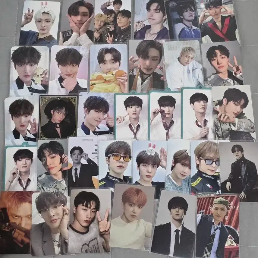 에이티즈 민기 위주 굿즈 + 포카